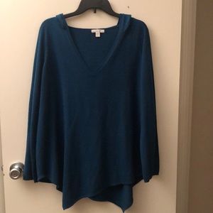 New York & Company V-Neck Hooded Sweater Size L